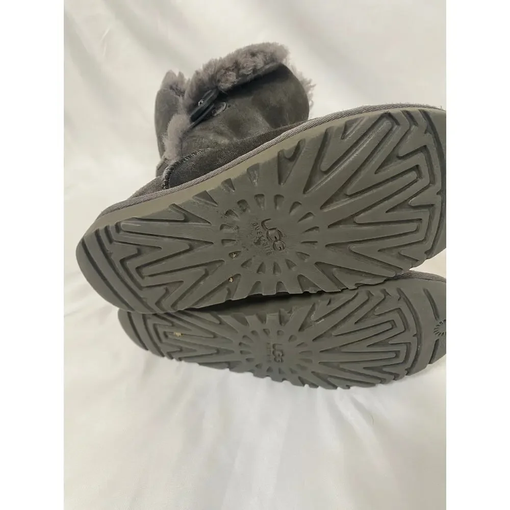 UGG Australia Bailey Button Gray Sheepskin Shearling Pull-On Ankle Boots US 5